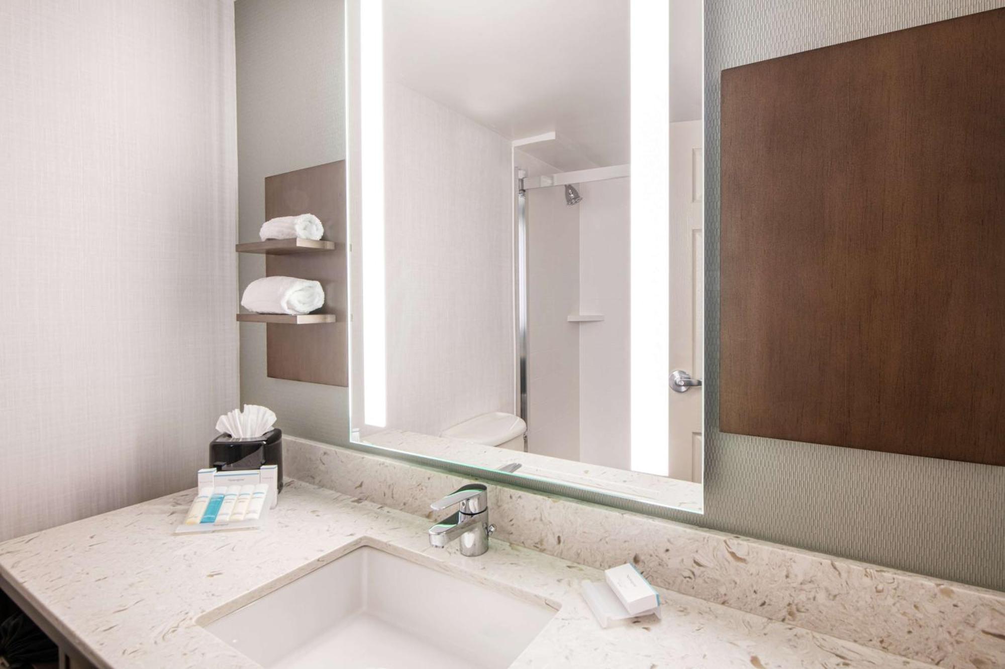 Hilton Garden Inn BWI Airport Linthicum Exterior photo